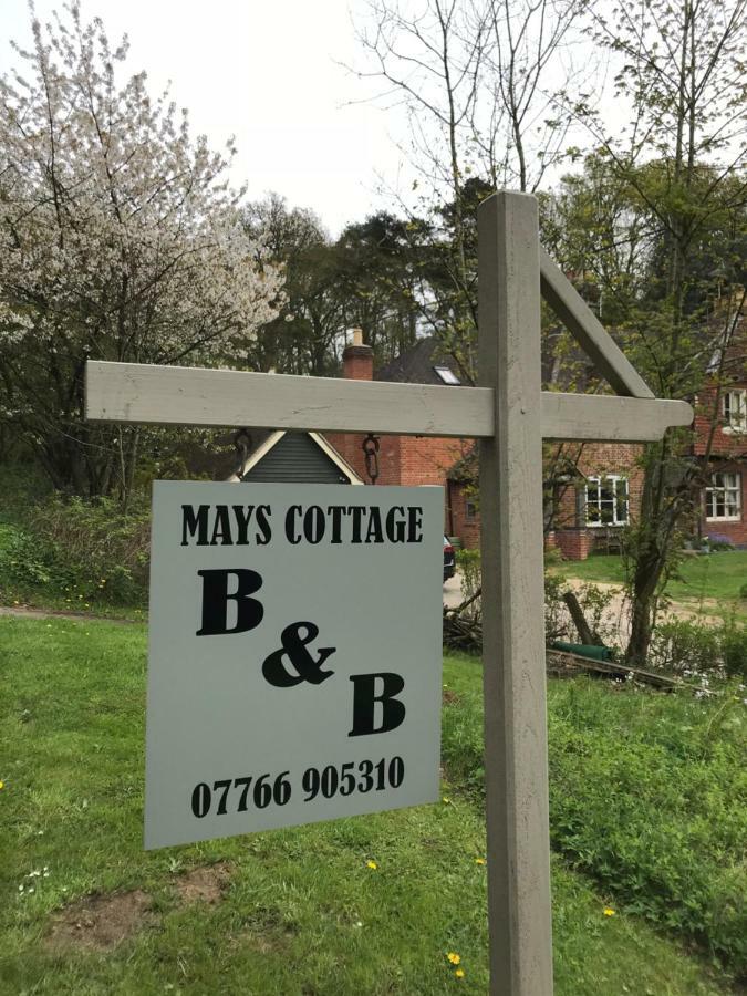Mays Cottage Bed And Breakfast Petersfield Buitenkant foto